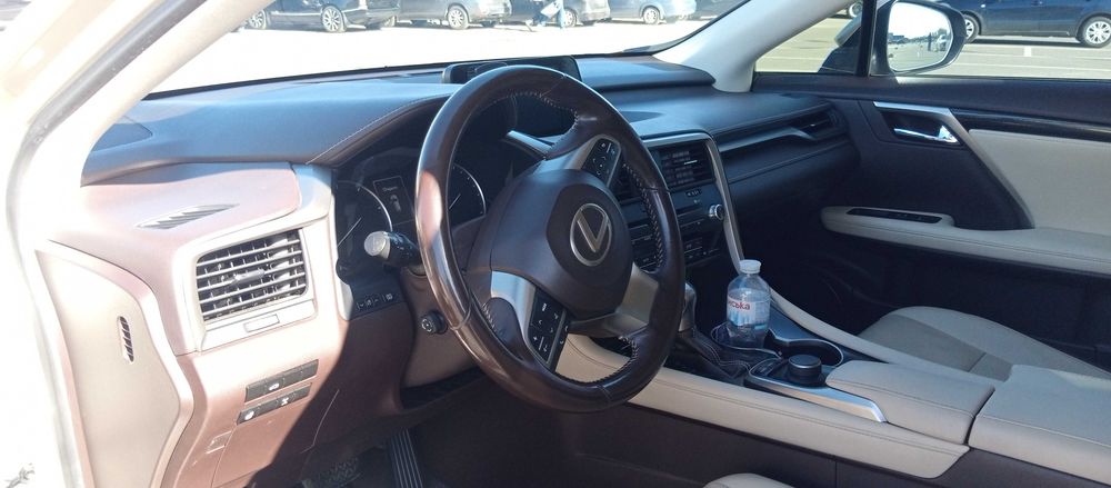 Офіційний Lexus RX 2016