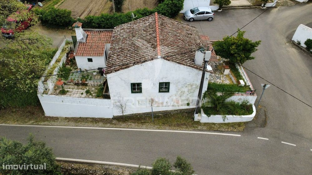 Moradia T2 com quintal — Ribeira De Nisa E Carreiras, Portalegre