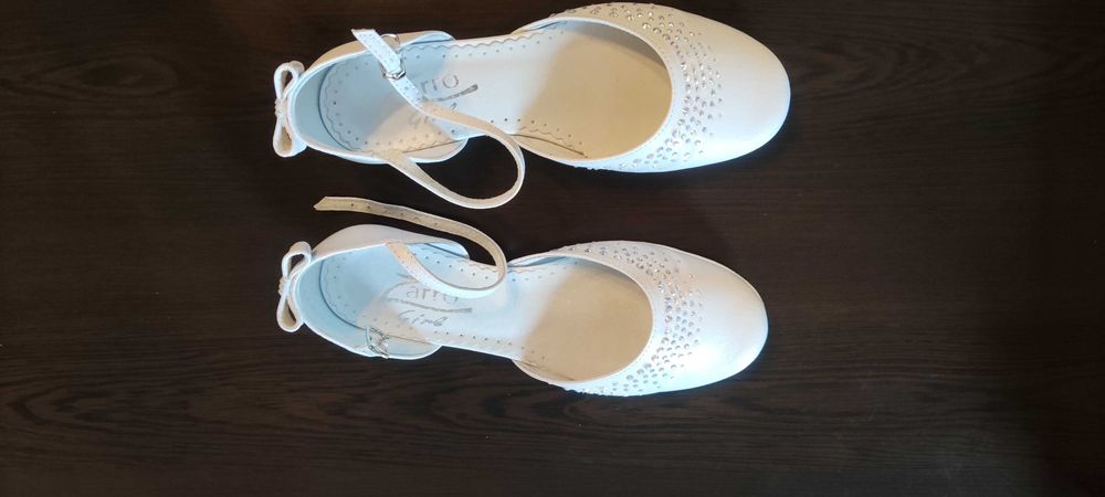 Sukienka do pierwszej komunii