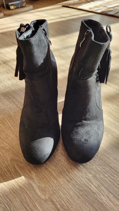 Buty botki koturny na zamek czarne