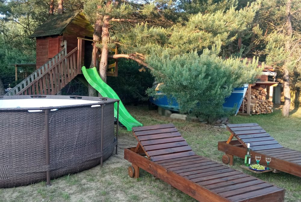 Domek z balią w lesie, Jezioro Powidzkie