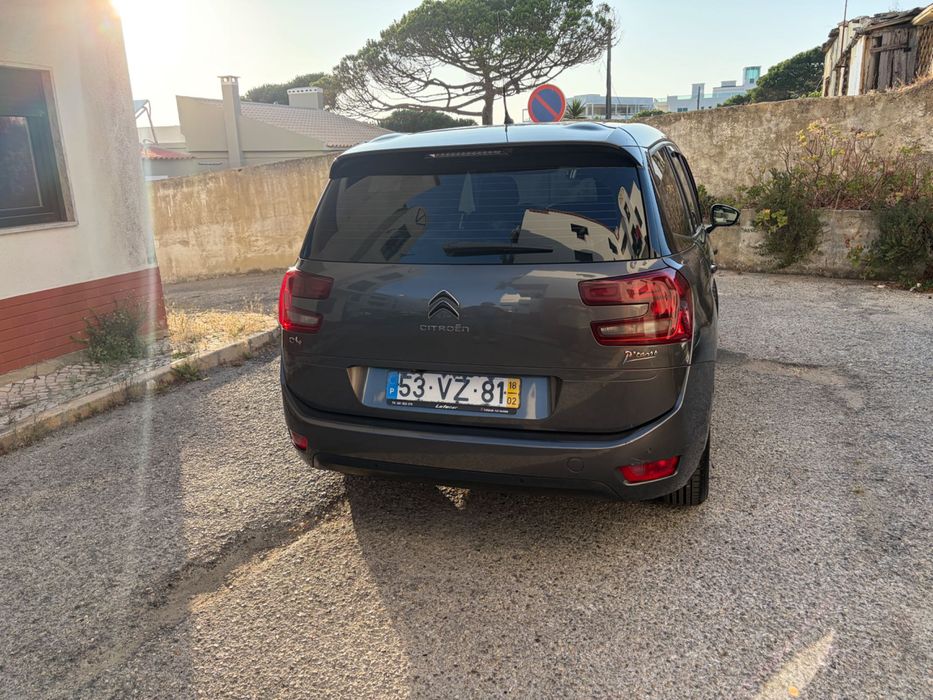 Citroën C4 Picasso 1.6 Diesel | 2018 | 7 Lugares | Muito Confortável — photo 3