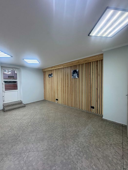 Приміщення з ремонтом та окремим входом