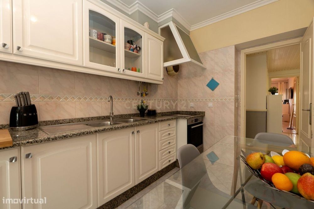 ** Espectacular Apartamento T2 No Cacém **