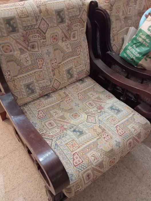 2 poltronas sofás madeira