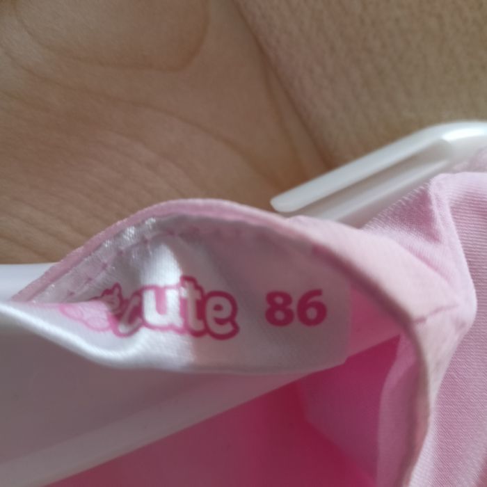 Sukienka  tiulowa  rozmiar 86