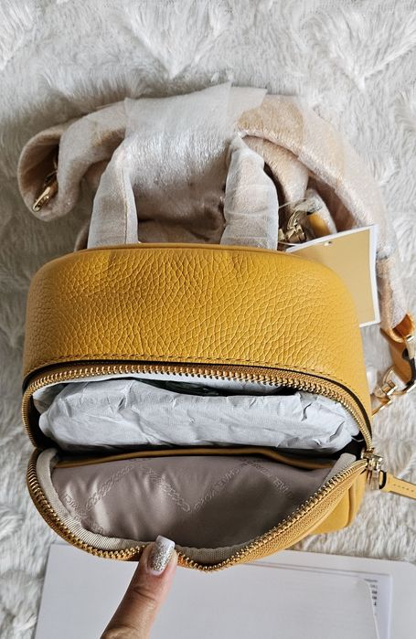 Sprzedam Śliczny Nowy Skórzany Plecaczek Michael Kors...

Plecaczek je