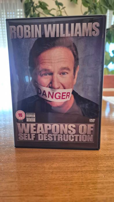 Vendo DVD+CD Stand-up Comedy "Weapons of Self Destruction", ROBIN WILLIAMS versão inglesa