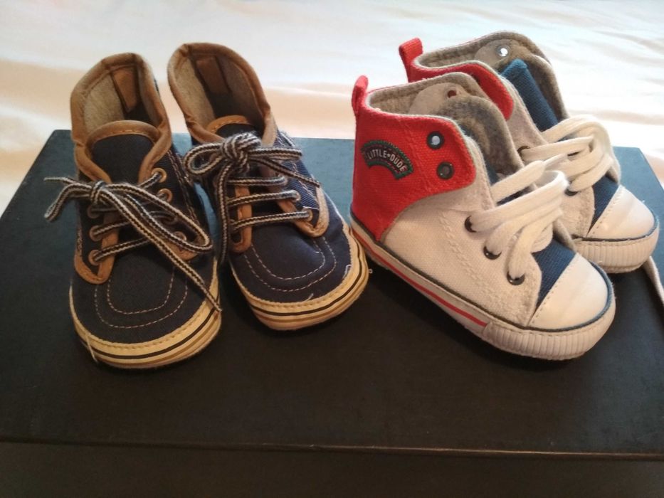 Buty chłopięce niechodki buty kapcie tenisówki 6-12 miesięcy