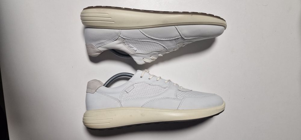 кросовки ECCO Soft 7 42 розмір