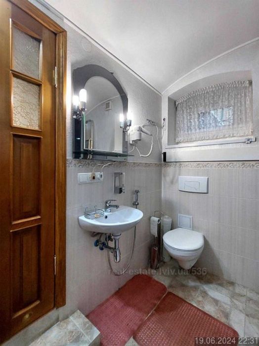 Продаж 3 кімнатної квартири, вулиця Грюнвальдська (бічна Коновальця)