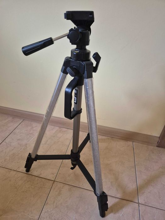 Profesjonalny TRIPOD, masywny, wysoki
