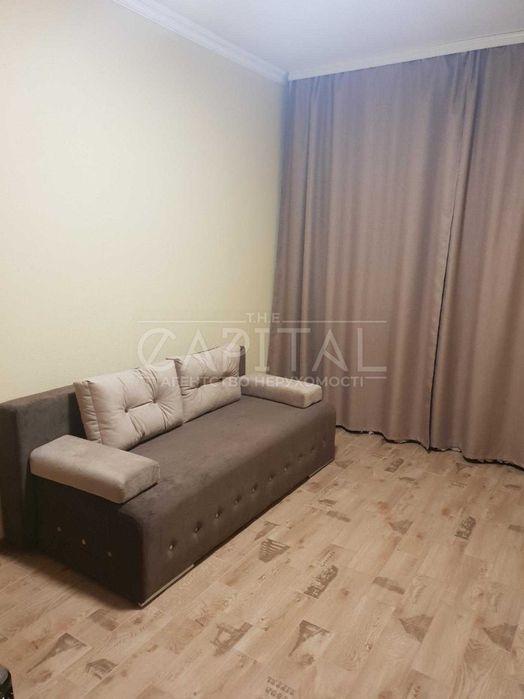 Продаж жилого комплексу, 9 таун-хаусів, усі здані, окупність 10 років