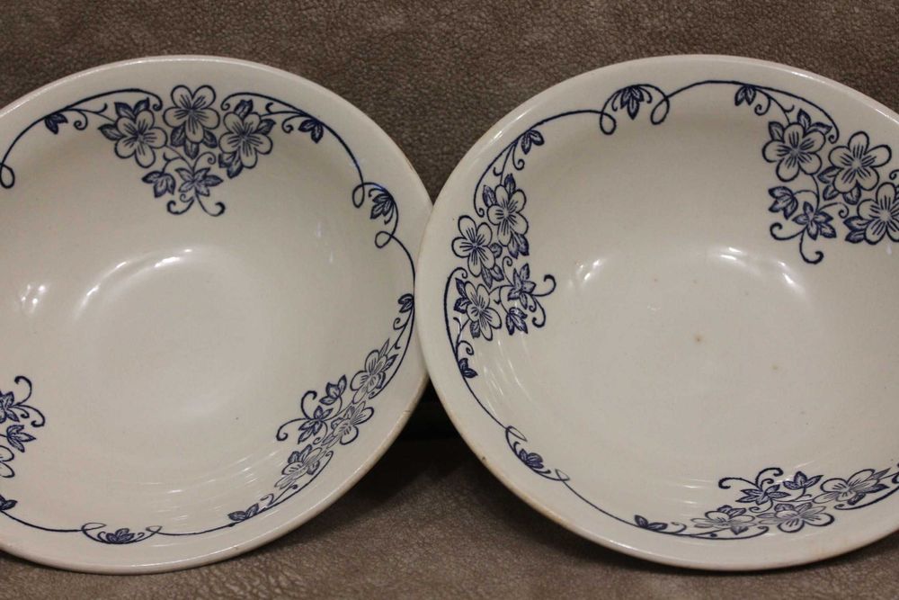 Тарелки суповые винтажные Буды синие цветы 2 шт