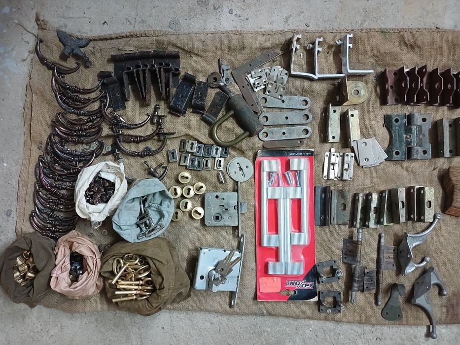 Старі речі     .