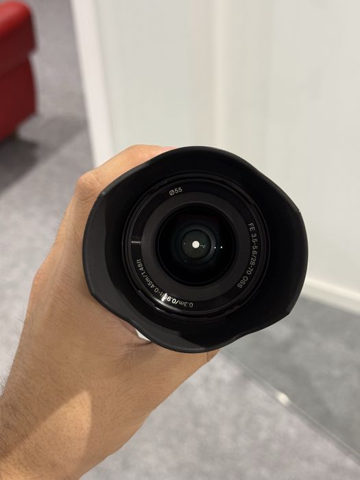 Lente Sony 28-70mm f 3.5-5.6  OSS