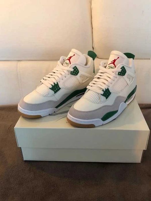Jordan 4 Retro SB Pine Green R.41