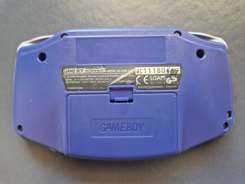 Gameboy Advance roxo
