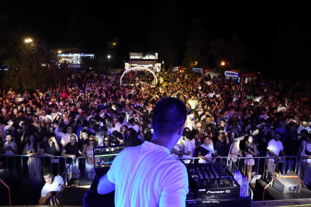 DJ De Eventos (Festas de aldeia,Casamentos, Batizados, etc)