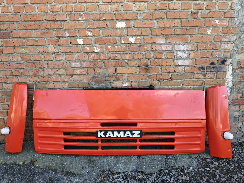 Передня панель, решітка, капот, вітровик камаз євро 1, 2.
