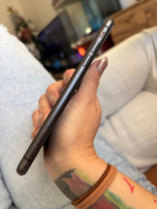 iPhone 11 pra desapegar rápido