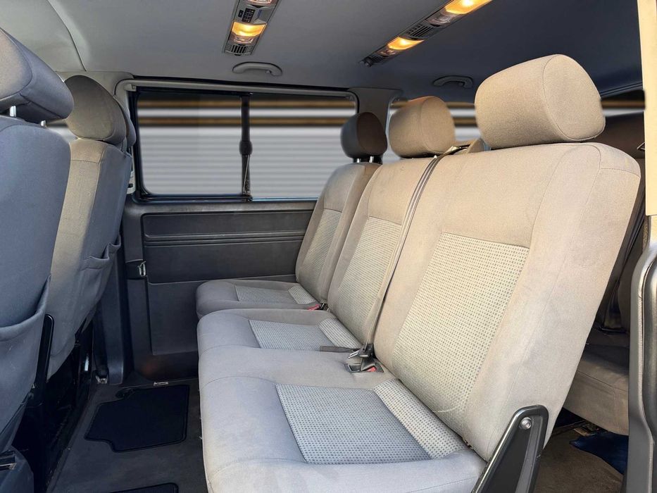 Volkswagen Caravelle — fotografia 6
