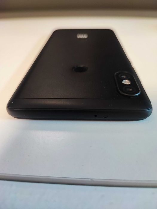 Xiaomi Redmi Note 5 4/64Gb Black Global Version стан нового