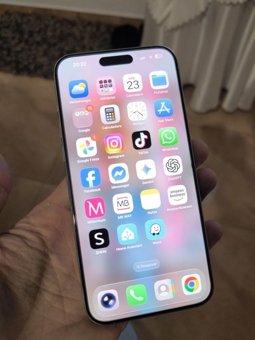 iPhone 15 Pro Max Branco 256GB