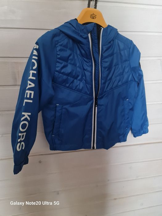 Курточка вітровка для хлопчика  104