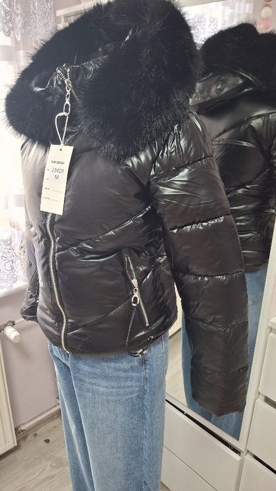 Nowa śliczna kurtka lakierowany mat M