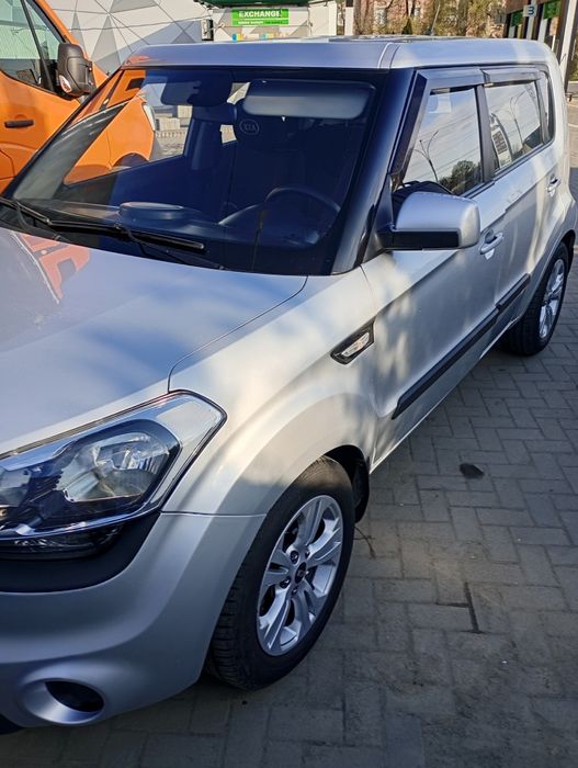 Kia Soul 2011 VIN KNAJT811AC7369190 фото оголошення 10 з 17