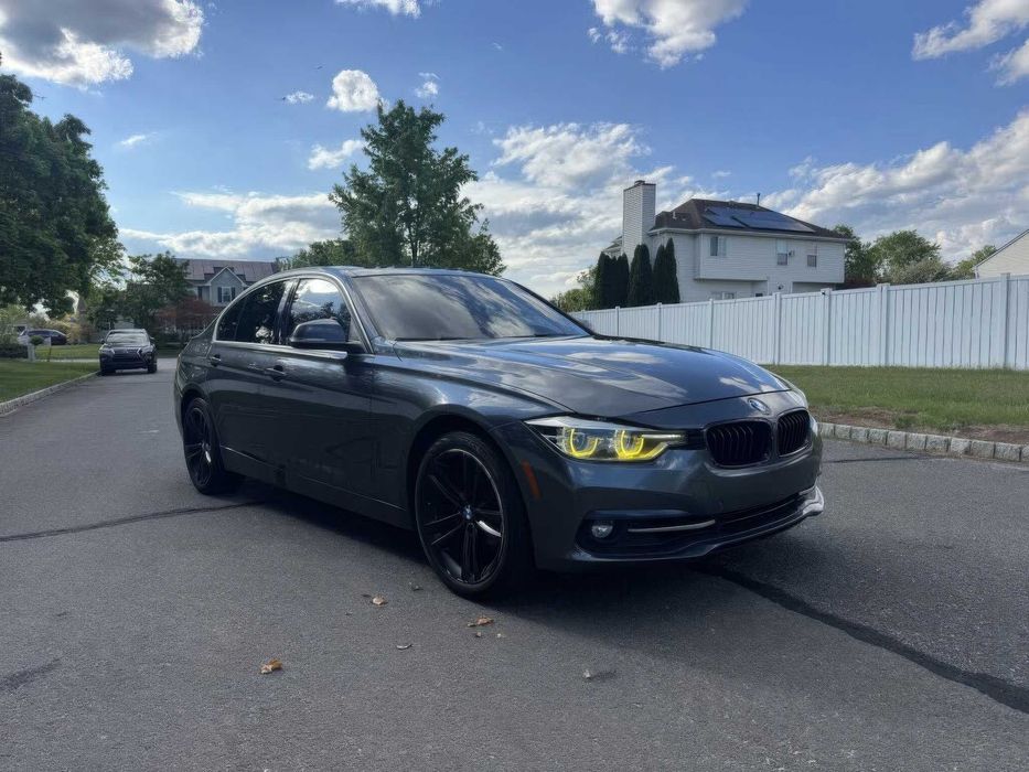BMW 3 Series 330I Xdrive      2017