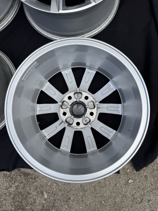 Felgi aluminiowe vw 16x6,5 ET 33  5x112