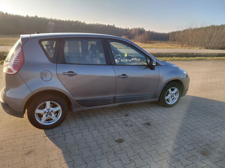 Renault Scenic 1,6 benzyna REZERWACJA
