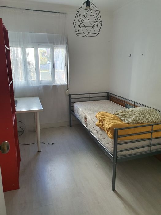 Quarto Estudantes Metro Olivais/Aeroporto - despesas incuidas 380€