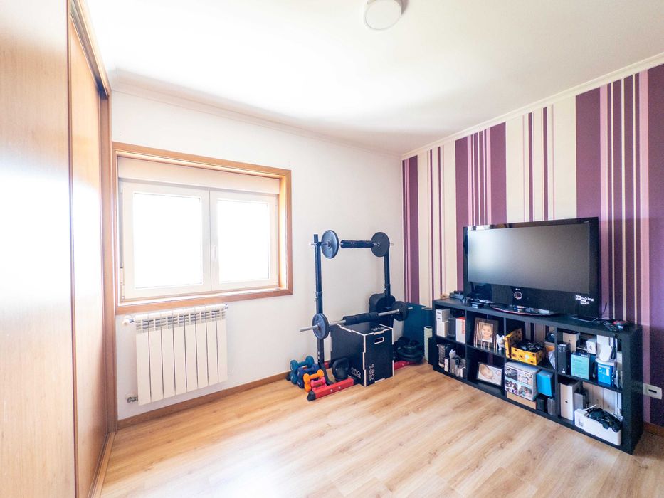 T3 Com Garagem para 2 carros e Arrecadação