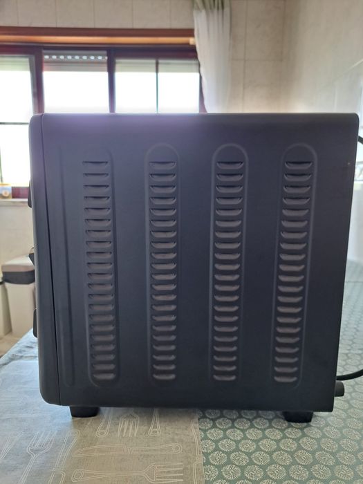 Forno Elétrico Becken 46L – Excelente Estado