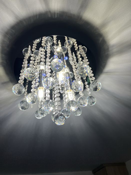 Lampa sufitowa(plafon)z pilotem i zarówkami led + podswietlenie RGB