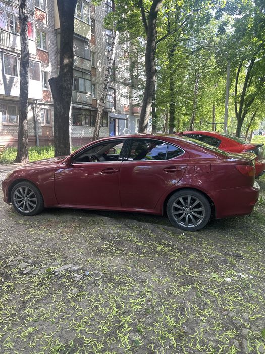 Продам lexus is 250 awd