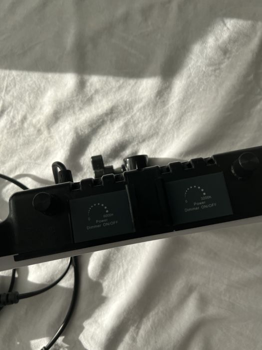 Кільцева лампа з штативом