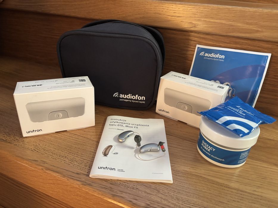 Apratart słuchowy Audifon Unitron (BTE, Moxi Fit) lewy i prawy