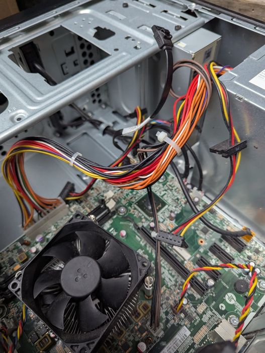 Komputer stacjonarny HP