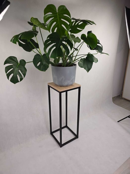 Kwietnik spawany loft masywny duży blat 30x30 stojący stojak na donice