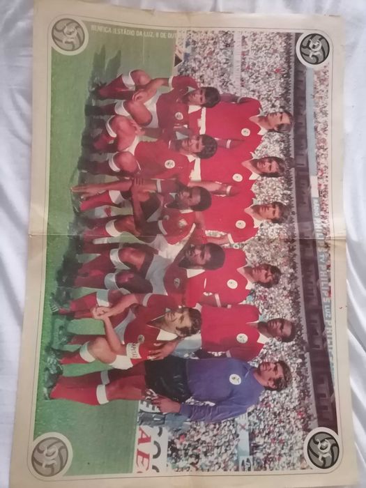 Poster BENFICA Campeão Nacional 1972 /73 Equipa jogo c/Sporting 8/10/1972 no Verso DIÁRIO DE LISBOA