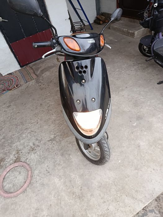 Продам скутер Ямаха Джок 10 1998г.в