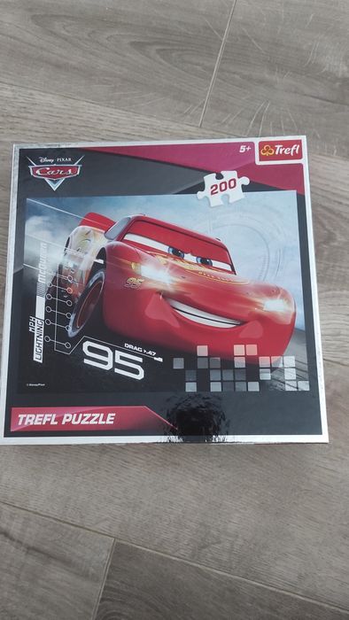 Puzzle 200 elementów z bajki Auta Zygzak McQueen