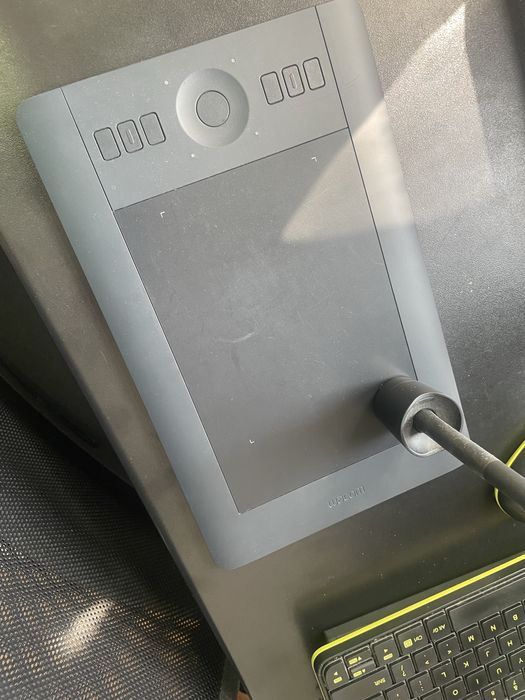Tablet wacom intuos pro S