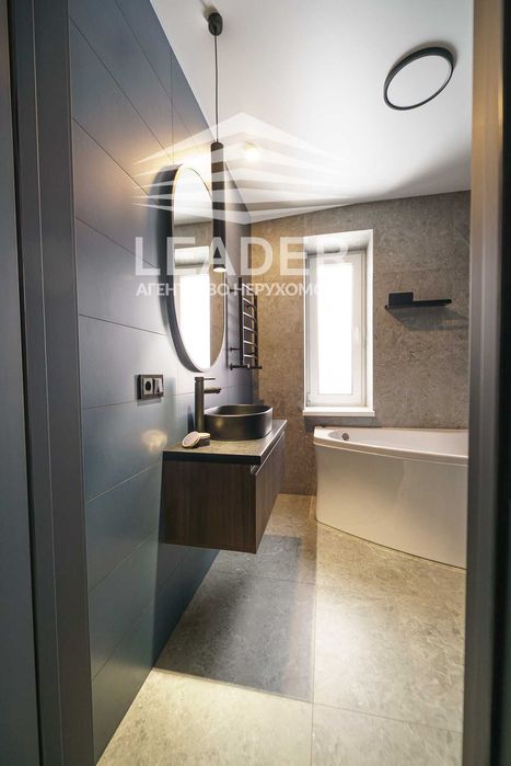 Продам Таунхаус-Два санвузли+ванна+ душова!Венеціанка!СТИЛЬНИЙ