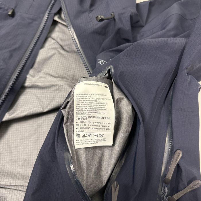 Arcteryx beta ar gore-tex