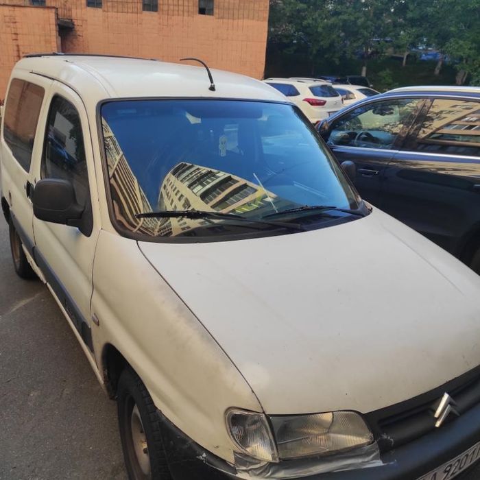 Продається авто 2001 року Сітроен берлінго,дизель 1.9 двигун W8 звичайний
